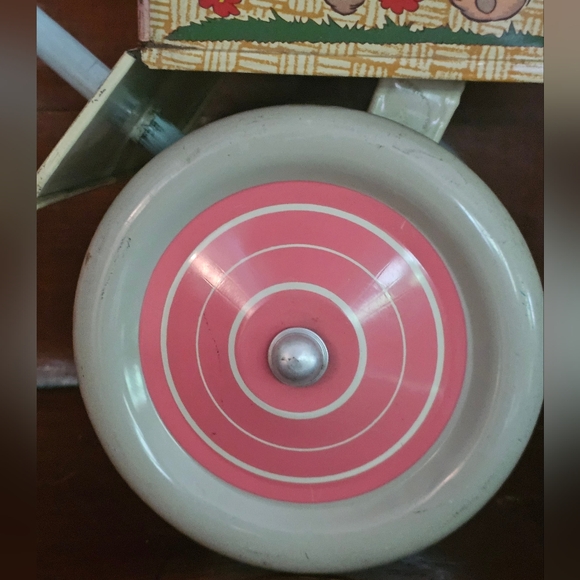 Vintage Tin Litho Pull Toy - Picture 5 of 14